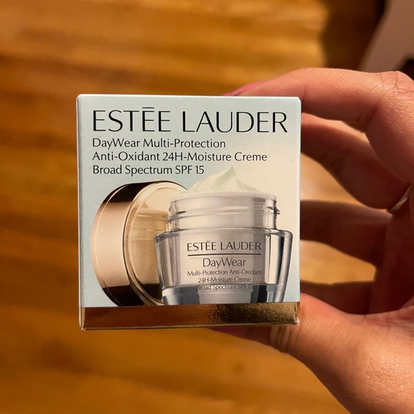 Estee Lauder Skincare Nwt 2 Este Lauder Daywear Moisturizers Poshmark